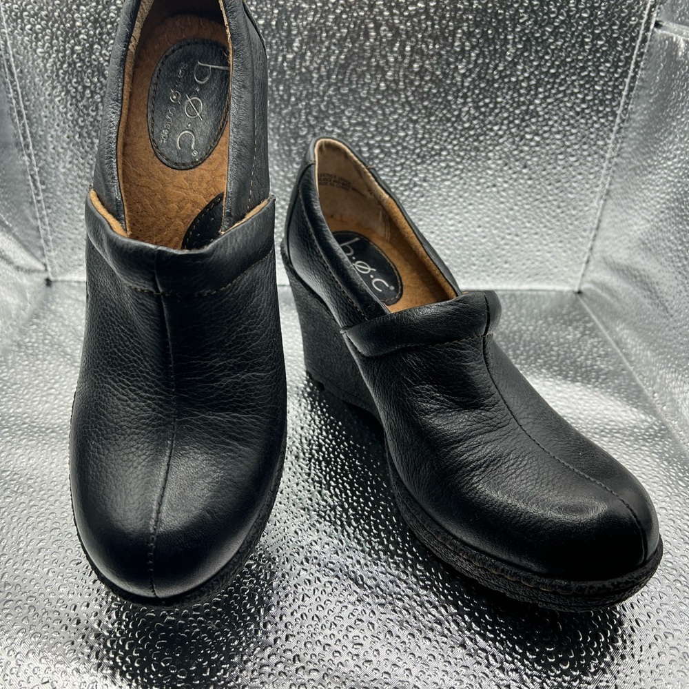 b.o.c. Black Leather Women’s Loafers